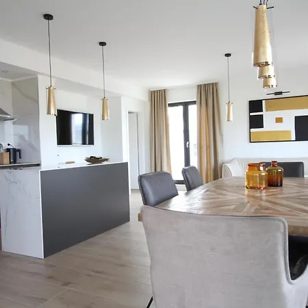 Sea View Loggia By House Jolindoor Apartman