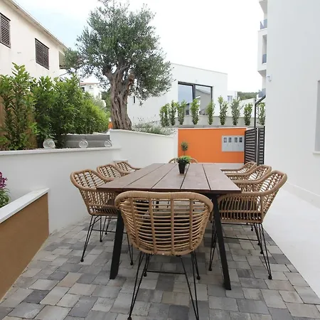 Sea View Loggia By House Jolindoor Slatine