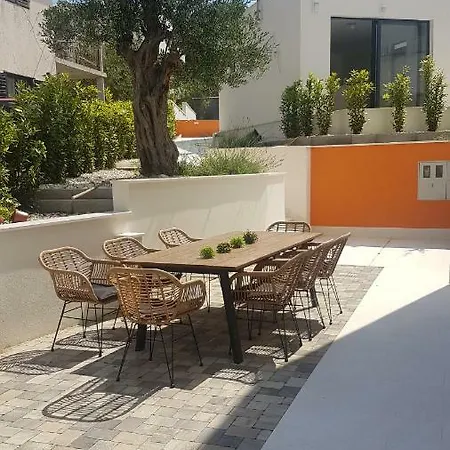 Apartamento Sea View Loggia By House Jolindoor Slatine