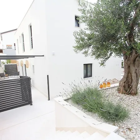Apartamento Sea View Loggia By House Jolindoor Slatine